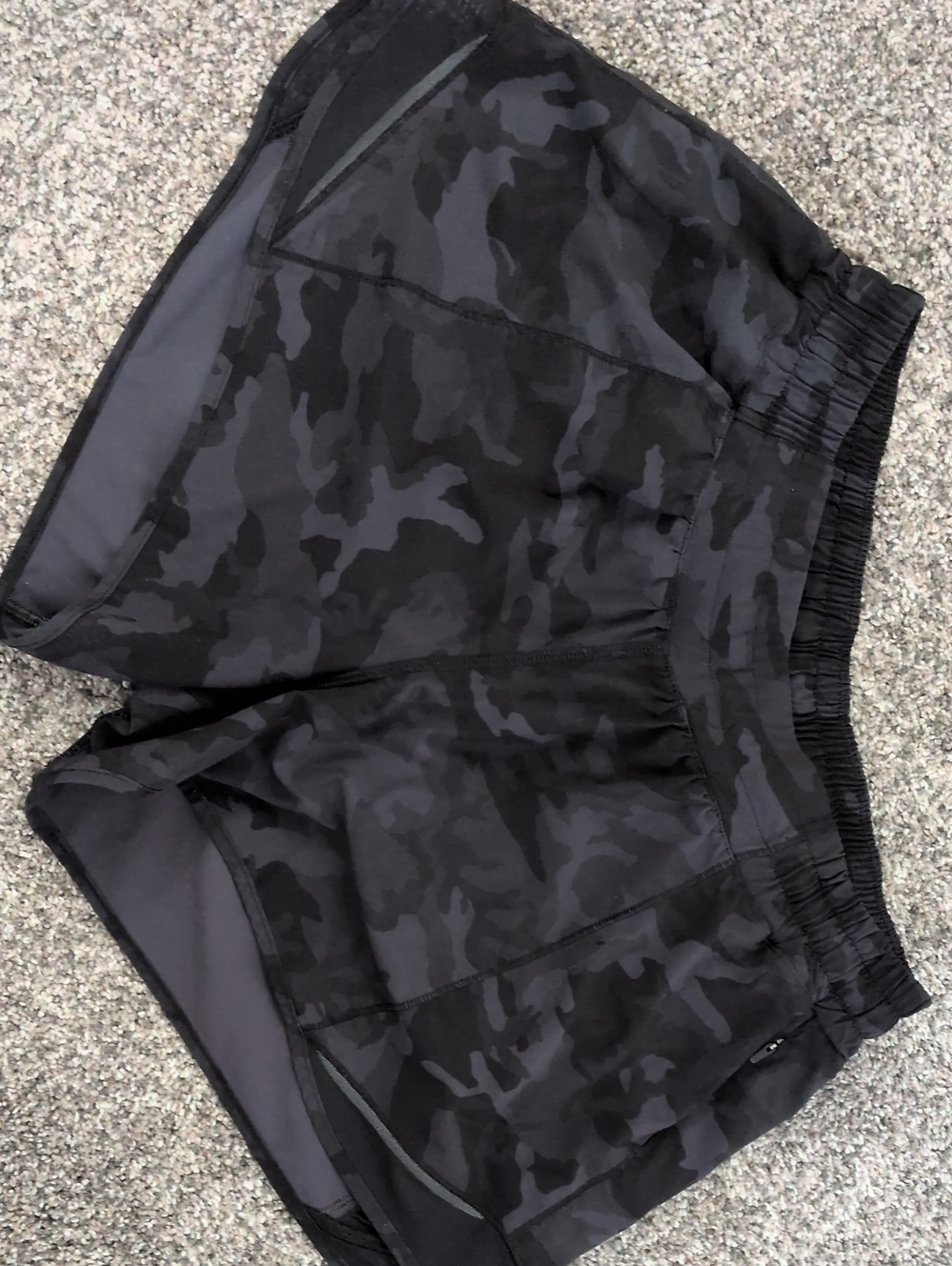 lululemon athletica Hotty Hot Running Short Black Camo 10 Tall